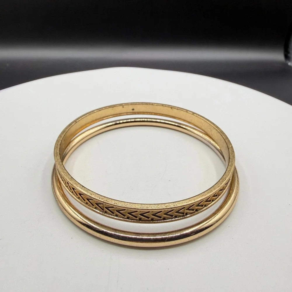 Gold Tone Set of 2 Bangle Bracelets Chevron Pattern Boho Stack Statement Gift